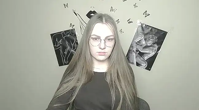 Snapshot of _AlMamiyy_ chatting on January 30, 2025, 1:42 pm  AlMamiyy  online show from January 30, 2025, 1:42 pm