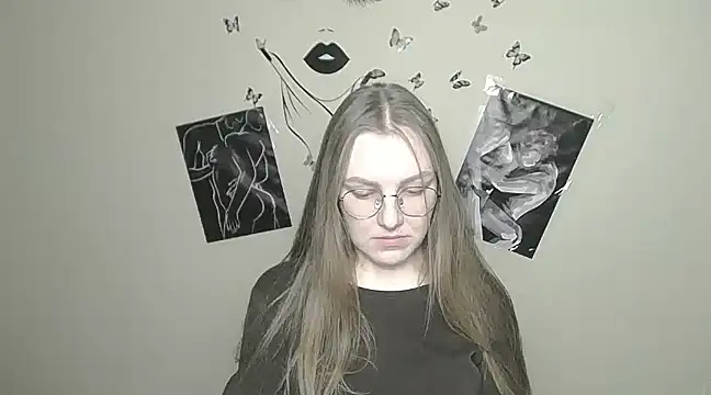 Snapshot of _AlMamiyy_ chatting on January 30, 2025, 4:55 pm  AlMamiyy  online show from January 30, 2025, 4:55 pm