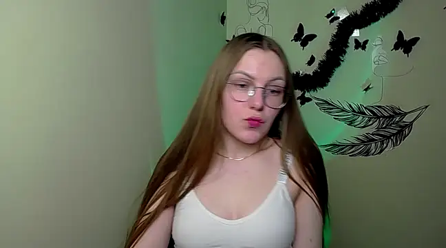 Snapshot of _AlMamiyy_ chatting on February 12, 2025, 3:40 am  AlMamiyy  online show from February 12, 2025, 3:40 am