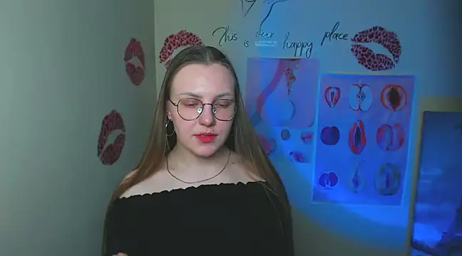 Snapshot of _AlMamiyy_ chatting on February 13, 2025, 10:43 pm  AlMamiyy  online show from February 13, 2025, 10:43 pm