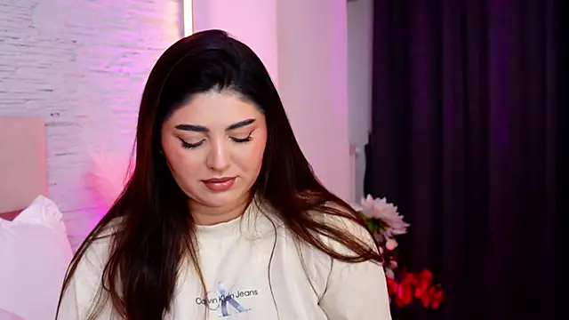 RachelSwaan online show from February 13, 2026, 7:37 am