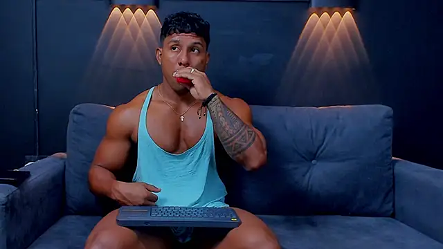 CallumMuscle online show from February 10, 2025, 4:30 am