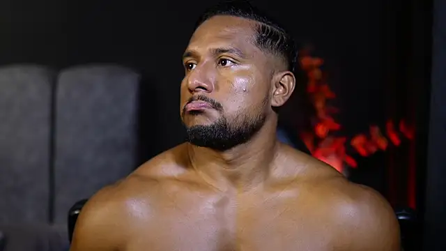 CallumMuscle online show from November 17, 2025, 10:54 am