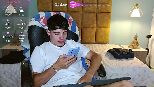 AlejooTwink online show from March 19, 2025, 10:20 pm