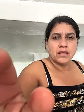 siri duque online show from November 24, 2025, 2:28 pm