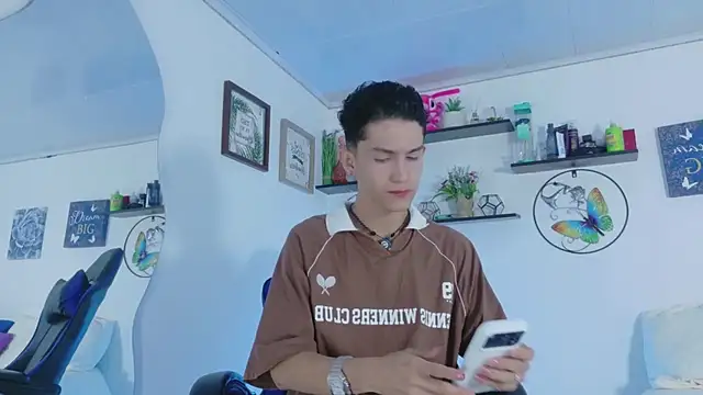 Noah tyler  online show from June 5, 2026, 7:52 pm