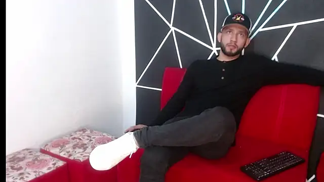 maxXximo777 online show from January 17, 2025, 2:08 am