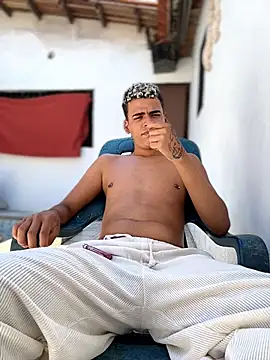 Leo bunny hot online show from February 22, 2026, 5:11 pm