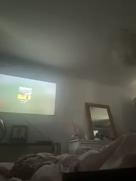 Mia MilesXXX online show from December 16, 2024, 1:00 pm