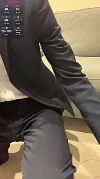 kimkim123123 online show from April 23, 2026, 1:24 pm