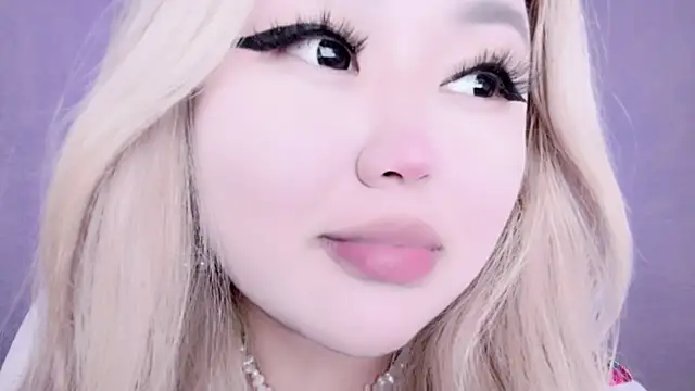 amelia sunlight online show from December 17, 2024, 3:39 am