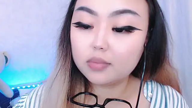 amelia sunlight online show from June 9, 2026, 3:56 pm