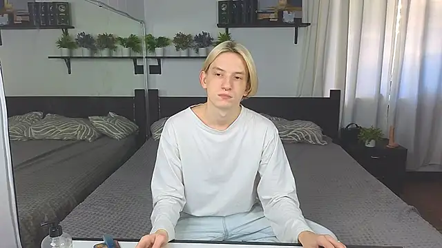 Ron Vils online show from November 24, 2025, 8:14 am