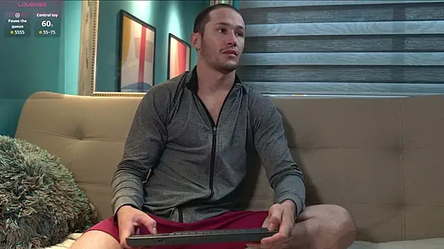 AxelFairchaild online show from October 24, 2025, 1:29 pm