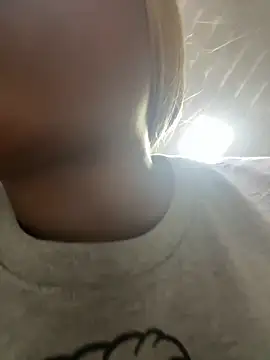 Lilybaudinx96 online show from February 3, 2026, 1:05 pm