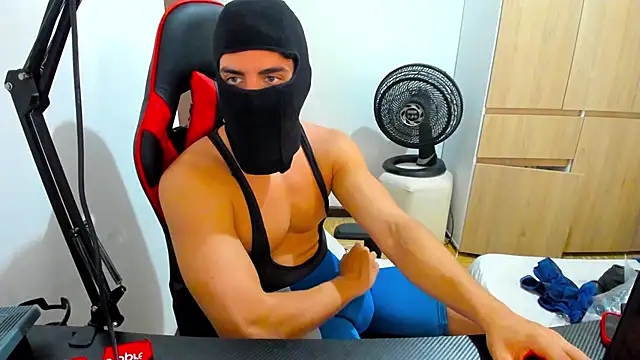 Calihotcaliente277 online show from January 20, 2025, 4:12 pm