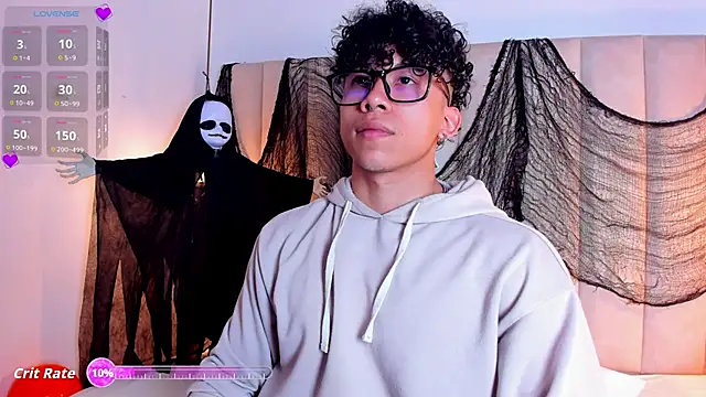 Snapshot of AkazaBoy_ chatting on October 31, 2025, 5:41 am AkazaBoy online show from October 31, 2025, 5:41 am