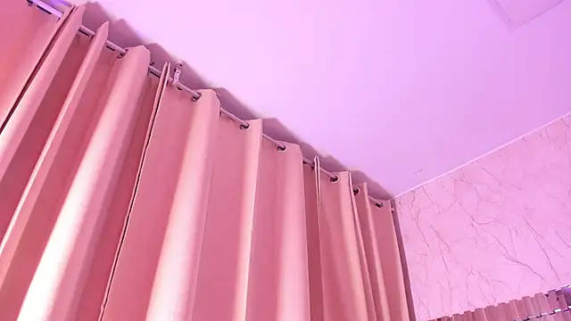 Snapshot of AkazaBoy_ chatting on January 7, 2026, 4:48 am AkazaBoy online show from January 7, 2026, 4:48 am