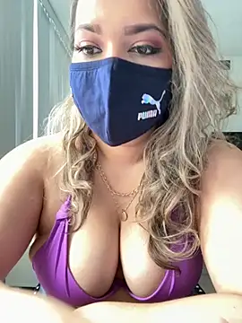 famous indian girl online show from September 13, 2025, 5:24 pm