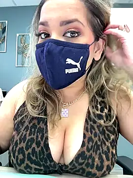 famous indian girl online show from September 19, 2025, 5:02 pm