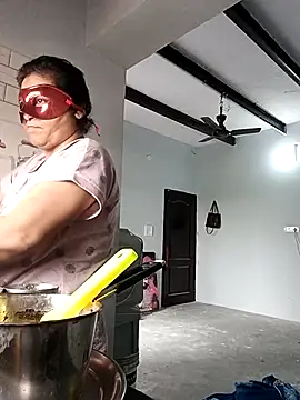 Snapshot of Punjabi_beauty123 chatting on October 28, 2025, 5:22 am Punjabi beauty123 online show from October 28, 2025, 5:22 am