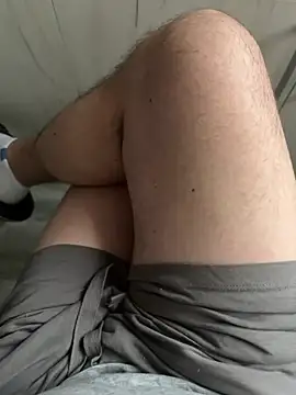 daubine46 online show from April 30, 2026, 4:08 am