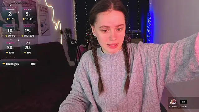 Snapshot of Emillias chatting on January 5, 2026, 5:27 pm Emillias online show from January 5, 2026, 5:27 pm