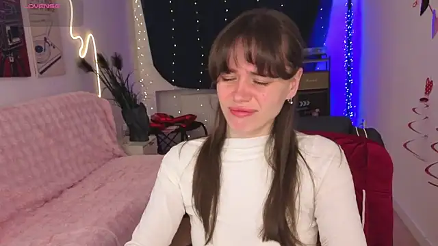 Snapshot of Emillias chatting on February 25, 2026, 8:02 am Emillias online show from February 25, 2026, 8:02 am