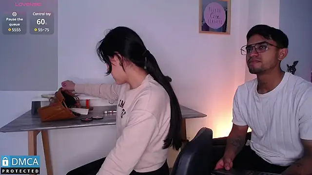 floriamANDjazmin online show from February 13, 2025, 3:07 am