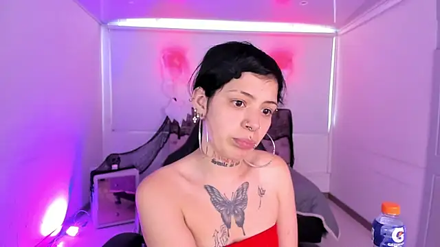 AuroraDiaz online show from October 25, 2025, 7:30 pm