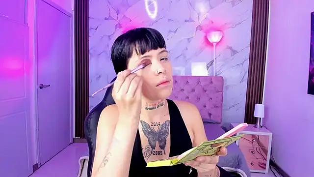 AuroraDiaz online show from February 19, 2026, 11:39 am