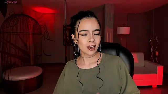 AlanaCraft online show from February 25, 2025, 2:47 am