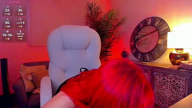 miss julietaa online show from February 27, 2025, 11:52 am