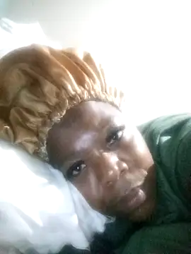 BustyWendyXXX47 online show from September 28, 2025, 5:40 pm