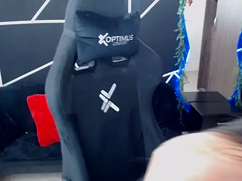 Snapshot of LUCY_LI chatting on September 11, 2025, 6:19 pm LUCY LI online show from September 11, 2025, 6:19 pm