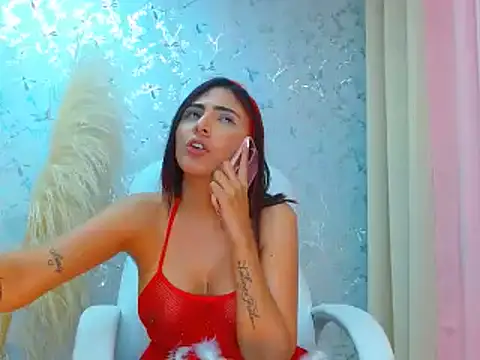 Snapshot of talianaprada chatting on December 8, 2024, 6:54 am talianaprada online show from December 8, 2024, 6:54 am