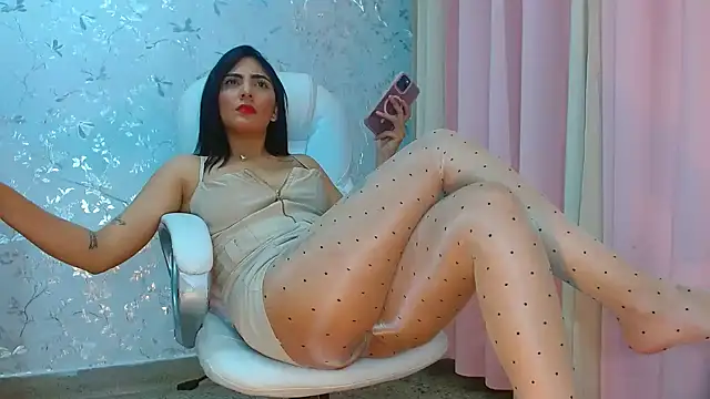 Snapshot of talianaprada chatting on January 15, 2025, 4:36 am talianaprada online show from January 15, 2025, 4:36 am