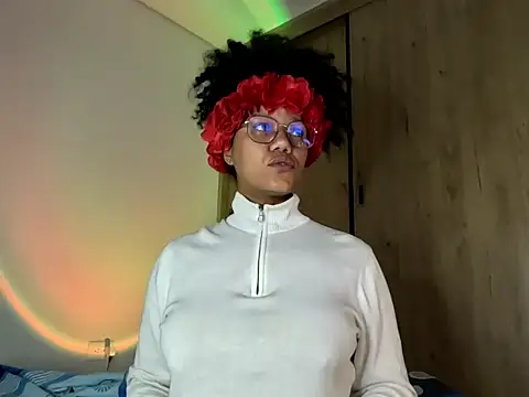 Snapshot of Ale_xandra chatting on May 15, 2026, 12:28 am Ale xandra online show from May 15, 2026, 12:28 am