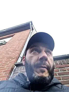 Cem-aus-Nrw-Krefeld online show from February 3, 2025, 8:35 am