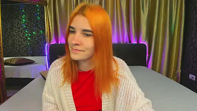  Polly Love  online show from December 9, 2024, 4:15 pm