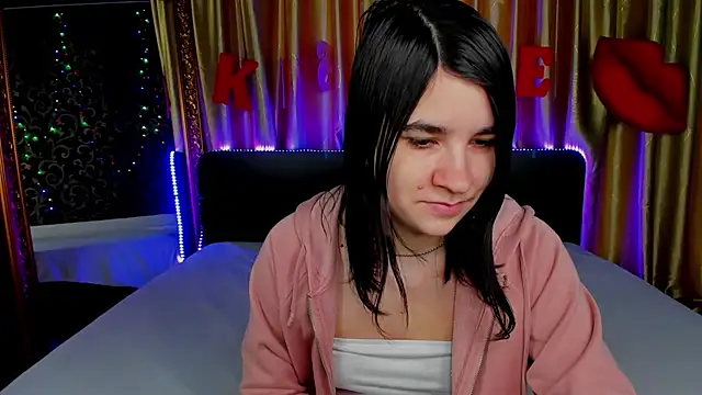  Polly Love  online show from February 23, 2026, 7:17 am