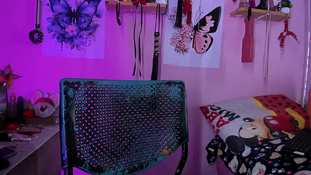 Snapshot of daphneandrade chatting on February 13, 2025, 12:43 pm daphneandrade online show from February 13, 2025, 12:43 pm