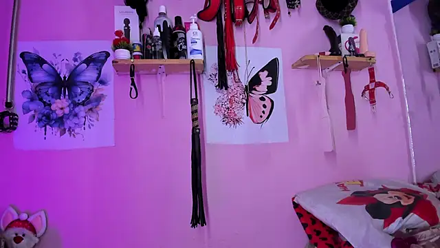 Snapshot of daphneandrade chatting on February 16, 2025, 8:00 pm daphneandrade online show from February 16, 2025, 8:00 pm