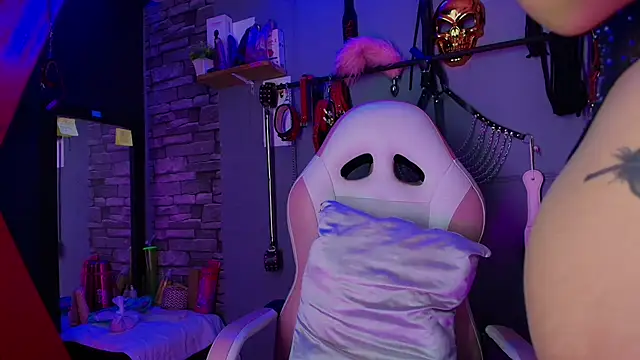 Snapshot of daphneandrade chatting on March 22, 2025, 12:46 pm daphneandrade online show from March 22, 2025, 12:46 pm