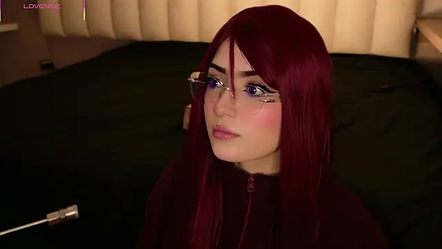 Megan mooree  online show from September 30, 2025, 1:16 pm