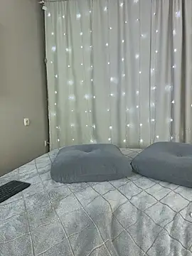 Snapshot of Vika_Gray chatting on February 19, 2026, 4:03 pm Vika Gray online show from February 19, 2026, 4:03 pm