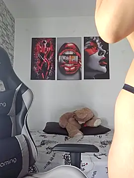 Antonella2 m online show from February 2, 2026, 1:10 pm