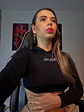 Snapshot of Antonella2_m chatting on April 17, 2026, 1:03 pm Antonella2 m online show from April 17, 2026, 1:03 pm