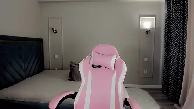 oxxx me online show from March 28, 2026, 10:15 am