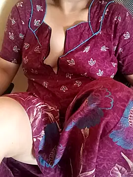 Snapshot of yourtamilcouple chatting on February 15, 2025, 4:14 am yourtamilcouple online show from February 15, 2025, 4:14 am